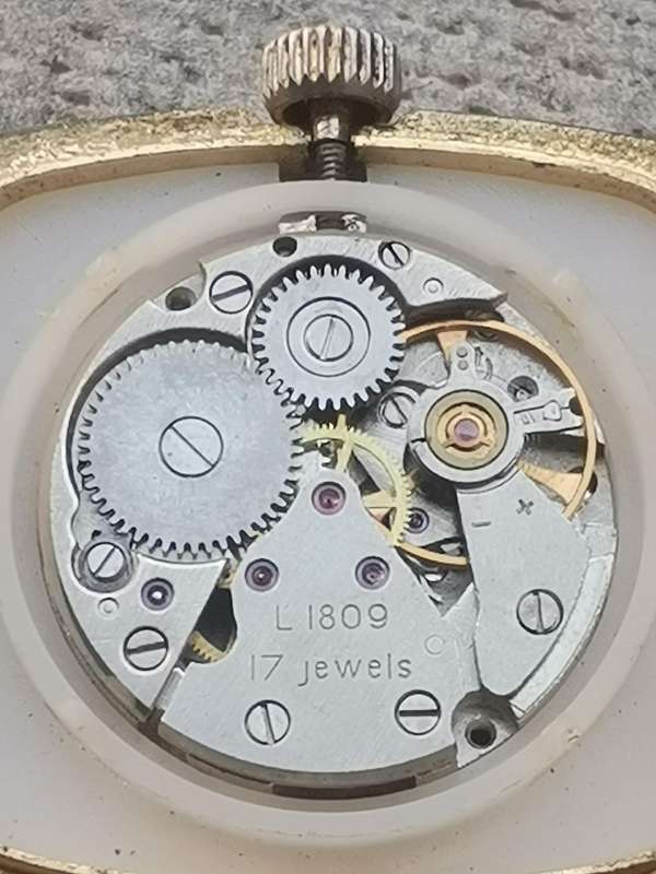 VINTAGE LASEIKONO 5 MENS HAND WINDING WATCH IN EXCELLENT WORKING CONDITION