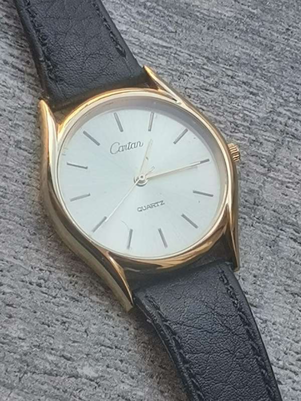 MENS VINTAGE CARTAN WATCH IN EXCELLENT WORKING CONDITION