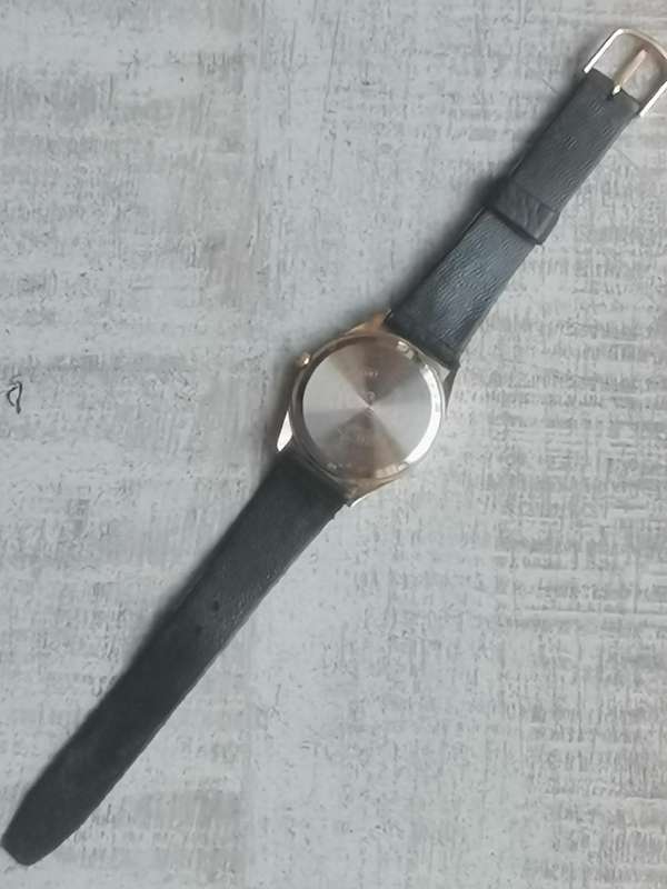 MENS VINTAGE CARTAN WATCH IN EXCELLENT WORKING CONDITION