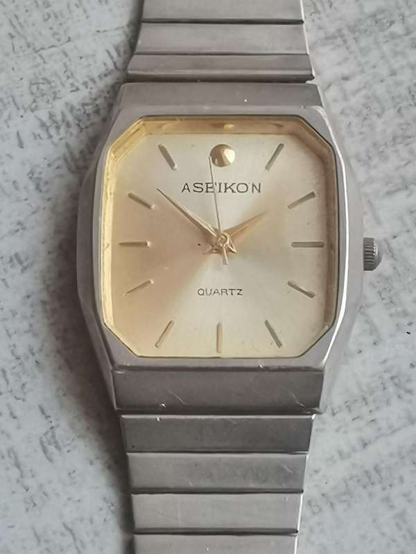 MENS VINTAGE ASEIKON STAINLESS STEEL WATCH IN EXCELLENT WORKING CONDITION