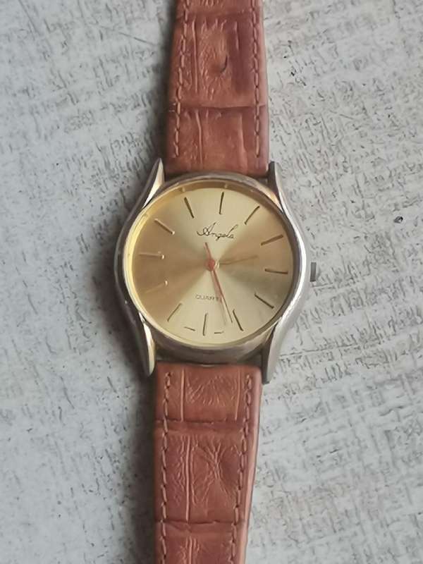 MENS VINTAGE ANGELA WATCH IN EXCELLENT WORKING CONDITION