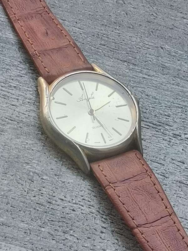 MENS VINTAGE ANGELA WATCH IN EXCELLENT WORKING CONDITION