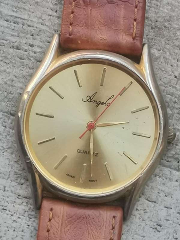 MENS VINTAGE ANGELA WATCH IN EXCELLENT WORKING CONDITION