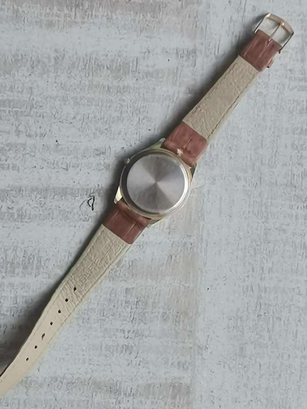 MENS VINTAGE ANGELA WATCH IN EXCELLENT WORKING CONDITION