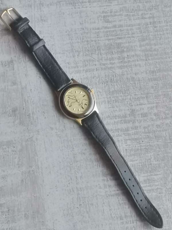 LADIES POISE WATCH IN EXCELLENT WORKING CONDITION