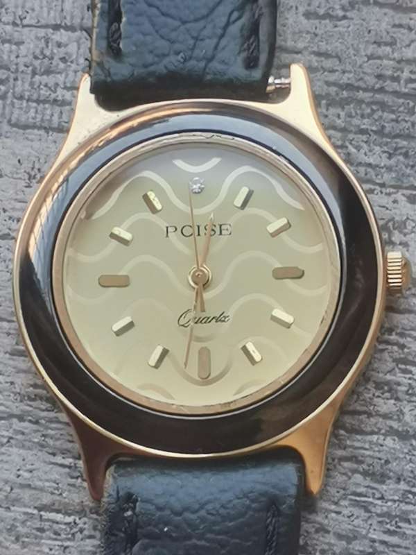 LADIES POISE WATCH IN EXCELLENT WORKING CONDITION