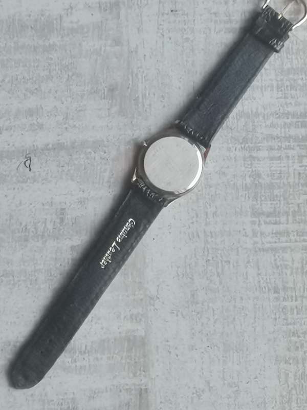 MENS VINTAGE DYNASTY EXTRA SLIM MENS GOLD PLATED WATCH IN EXCELLENT WORKING CONDITION