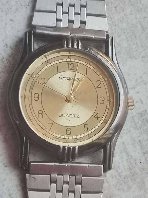 LADIES GROUP TOP WATCH WITH STAINLESS STEEL STRAP IN EXCELLENT WORKING CONDITION