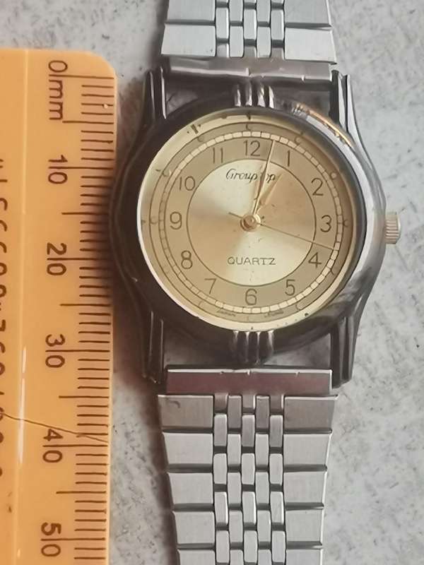 LADIES GROUP TOP WATCH WITH STAINLESS STEEL STRAP IN EXCELLENT WORKING CONDITION