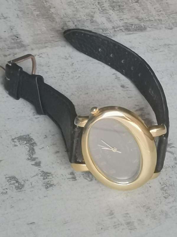 LADIES POISE GOLD PLATED WATCH IN EXCELLENT WORKING CONDITION