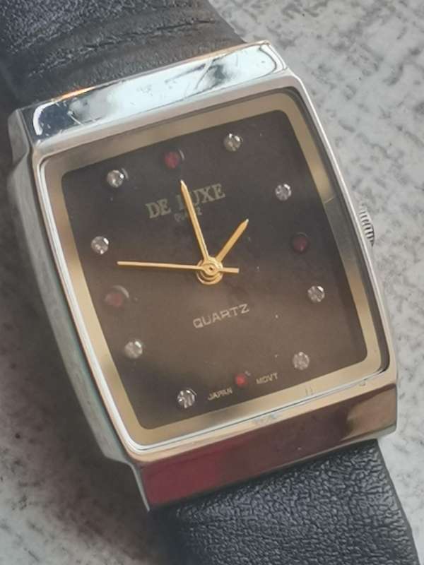 LADIES DE LUXE WATCH IN EXCELLENT WORKING CONDITION