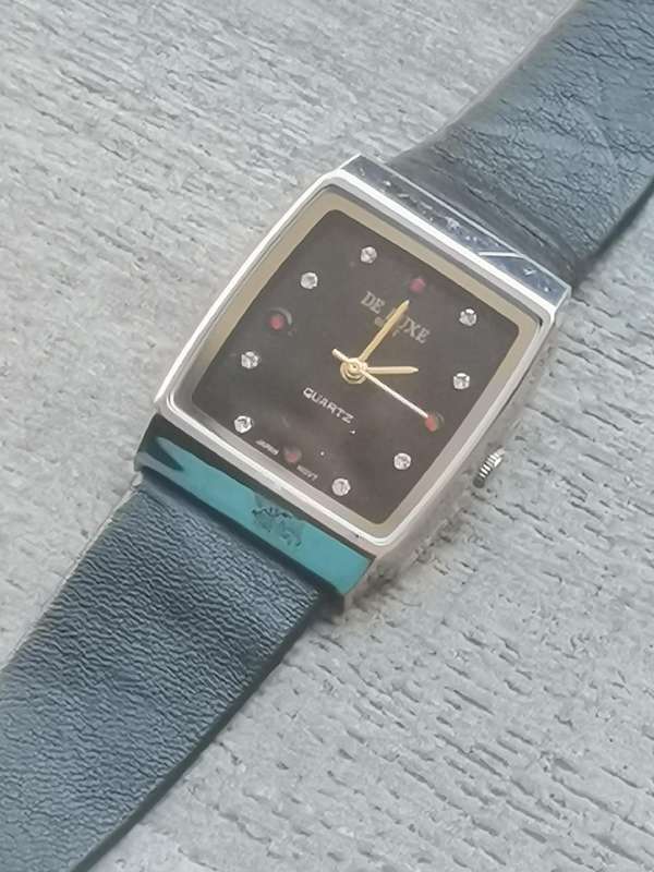 LADIES DE LUXE WATCH IN EXCELLENT WORKING CONDITION