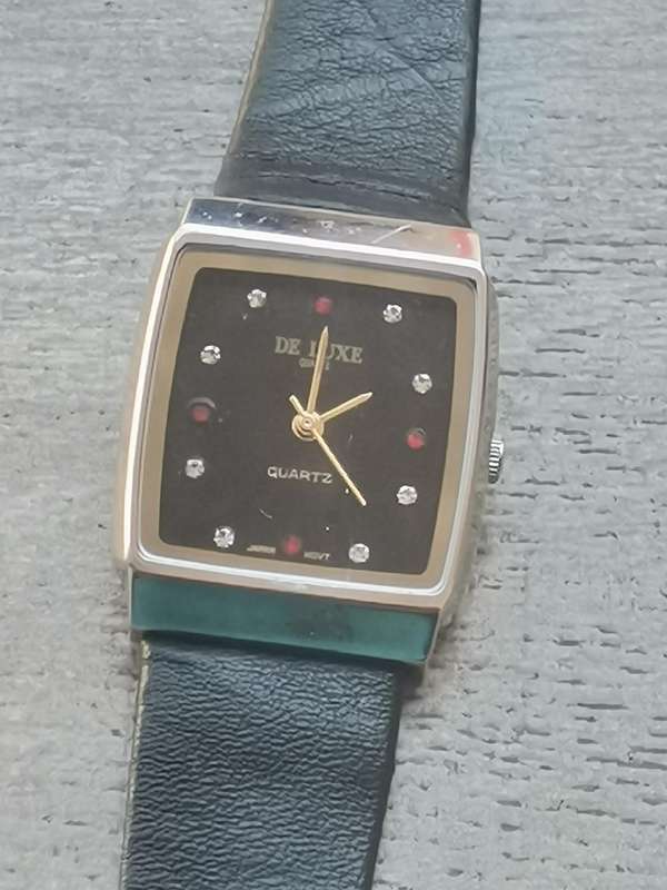 LADIES DE LUXE WATCH IN EXCELLENT WORKING CONDITION