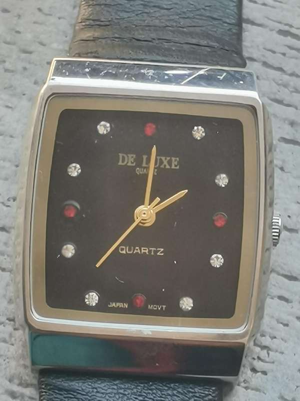 LADIES DE LUXE WATCH IN EXCELLENT WORKING CONDITION