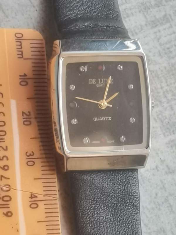LADIES DE LUXE WATCH IN EXCELLENT WORKING CONDITION