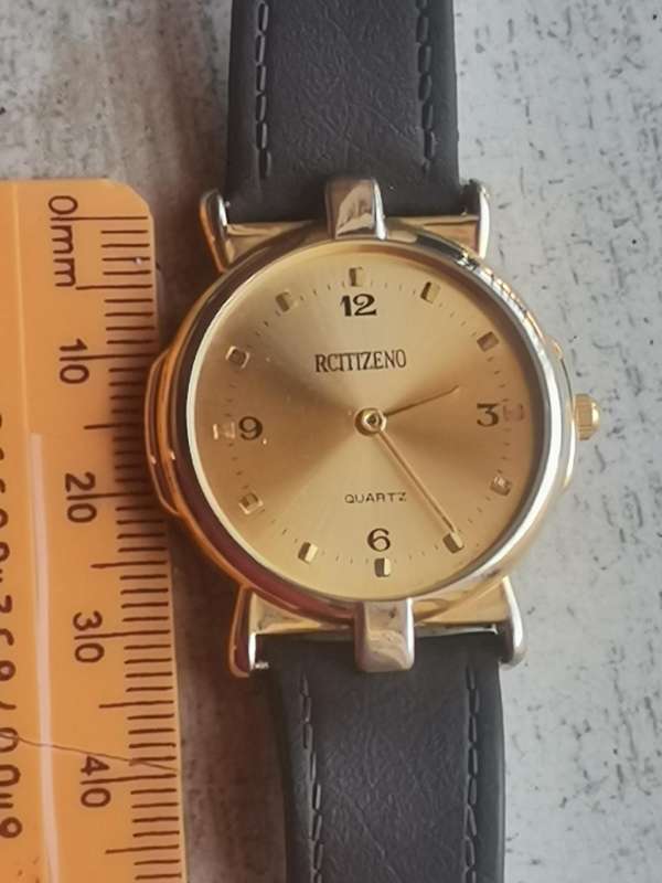 LADIES VINTAGE RCITIZENO WATCH IN EXCELLENT WORKING CONDITION