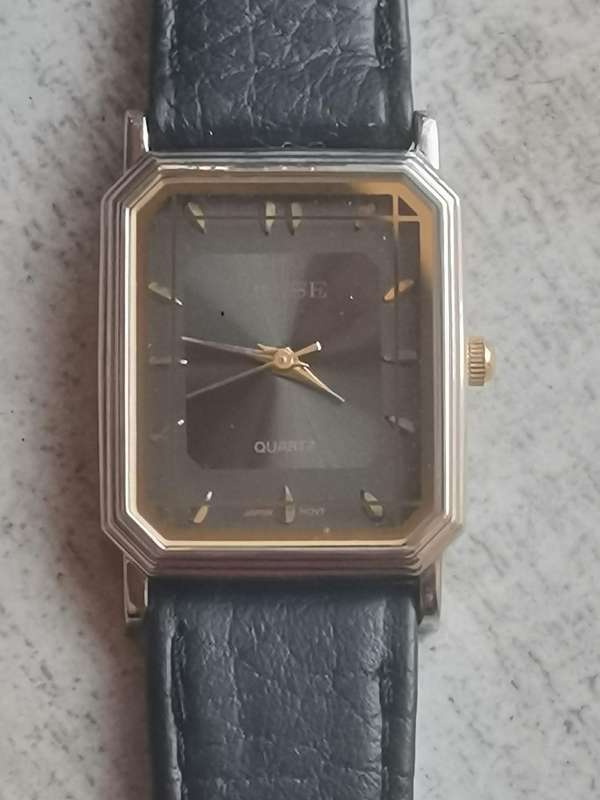 LADIES VINTAGE POISE WATCH IN EXCELLENT WORKING CONDITION