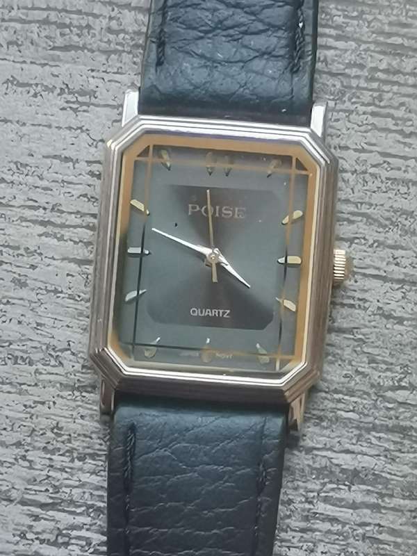 LADIES VINTAGE POISE WATCH IN EXCELLENT WORKING CONDITION