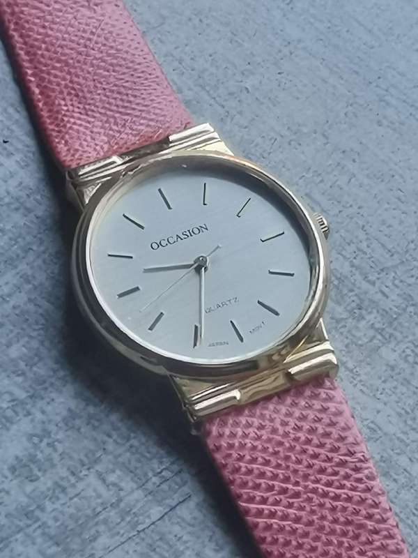MENS VINTAGE OCCASION GOLD PLATED WATCH IN EXCELLENT WORKING CONDITION