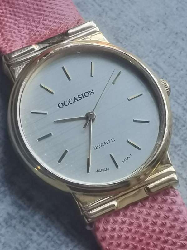 MENS VINTAGE OCCASION GOLD PLATED WATCH IN EXCELLENT WORKING CONDITION