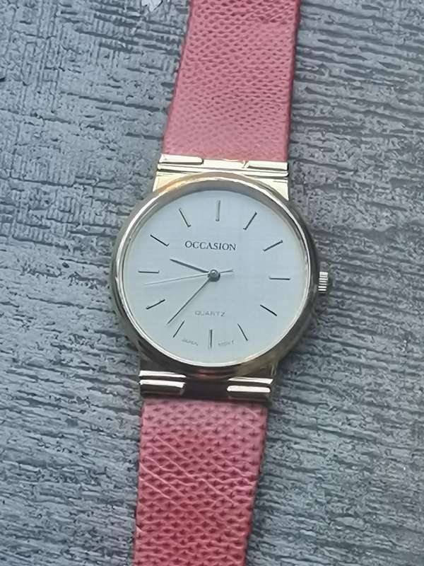MENS VINTAGE OCCASION GOLD PLATED WATCH IN EXCELLENT WORKING CONDITION