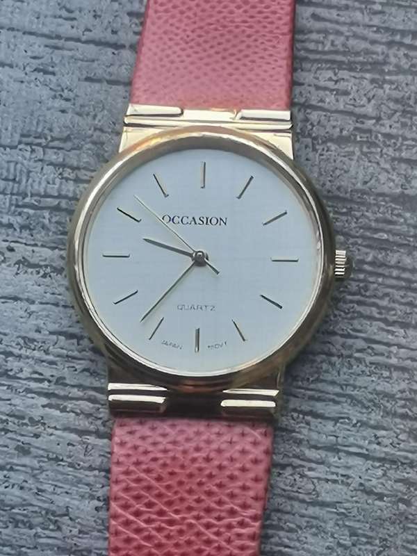 MENS VINTAGE OCCASION GOLD PLATED WATCH IN EXCELLENT WORKING CONDITION