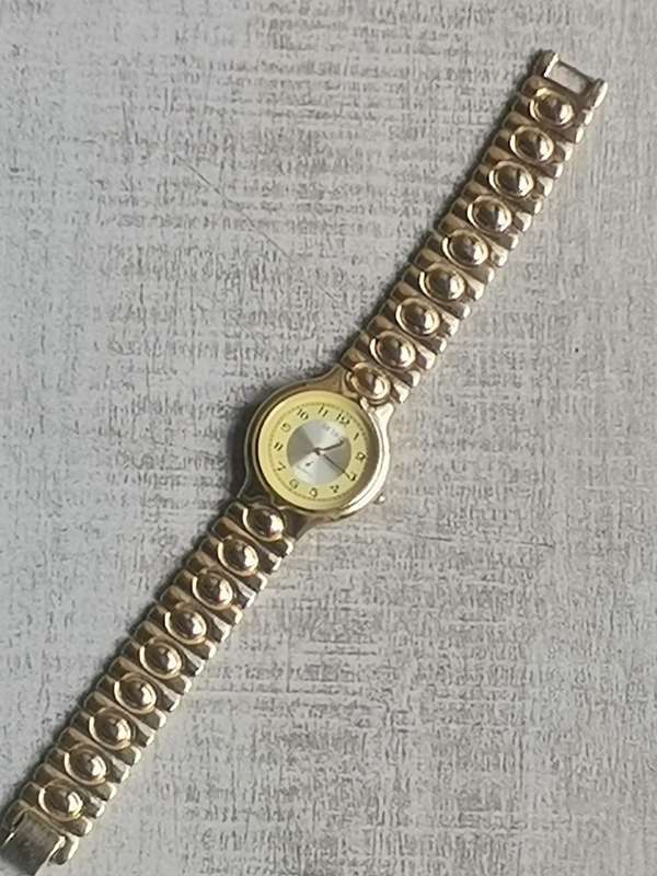 MENS VINTAGE SEIKQ GOLD PLATED WATCH IN EXCELLENT WORKING CONDITION
