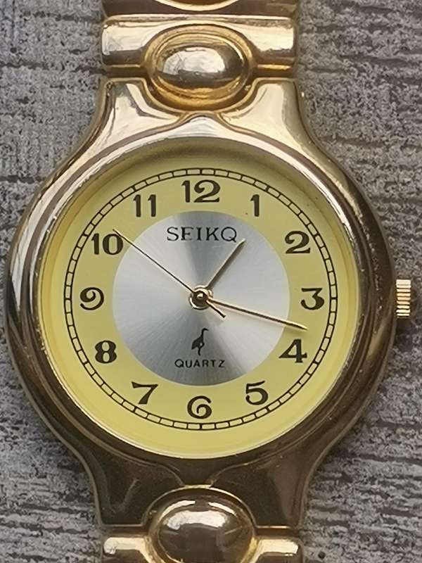 MENS VINTAGE SEIKQ GOLD PLATED WATCH IN EXCELLENT WORKING CONDITION