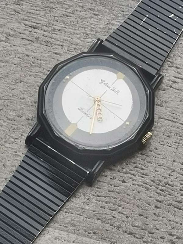 MENS VINTAGE GOLDEN BELL WATCH IN EXCELLENT WORKING CONDITION