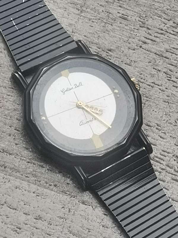 MENS VINTAGE GOLDEN BELL WATCH IN EXCELLENT WORKING CONDITION