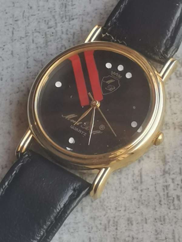 MENS VINTAGE MONT BELL QUARTZ WATCH IN EXCELLENT WORKING CONDITION