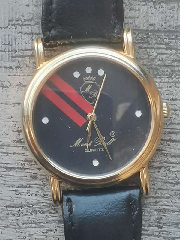 MENS VINTAGE MONT BELL QUARTZ WATCH IN EXCELLENT WORKING CONDITION