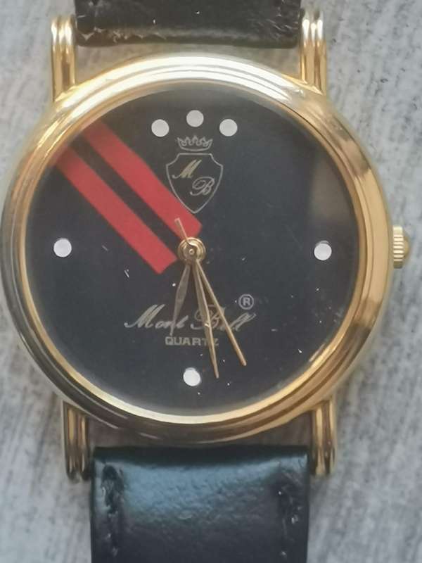 MENS VINTAGE MONT BELL QUARTZ WATCH IN EXCELLENT WORKING CONDITION