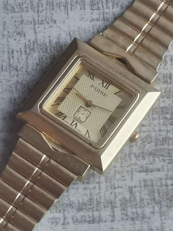 MENS VINTAGE GOLD POISE WATCH IN EXCELLENT WORKING CONDITION