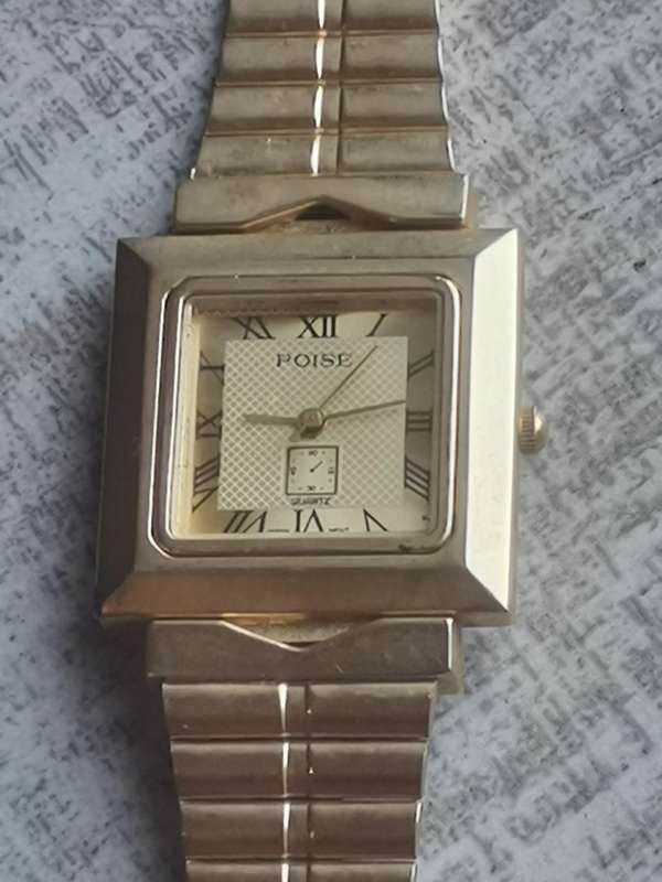 MENS VINTAGE GOLD POISE WATCH IN EXCELLENT WORKING CONDITION