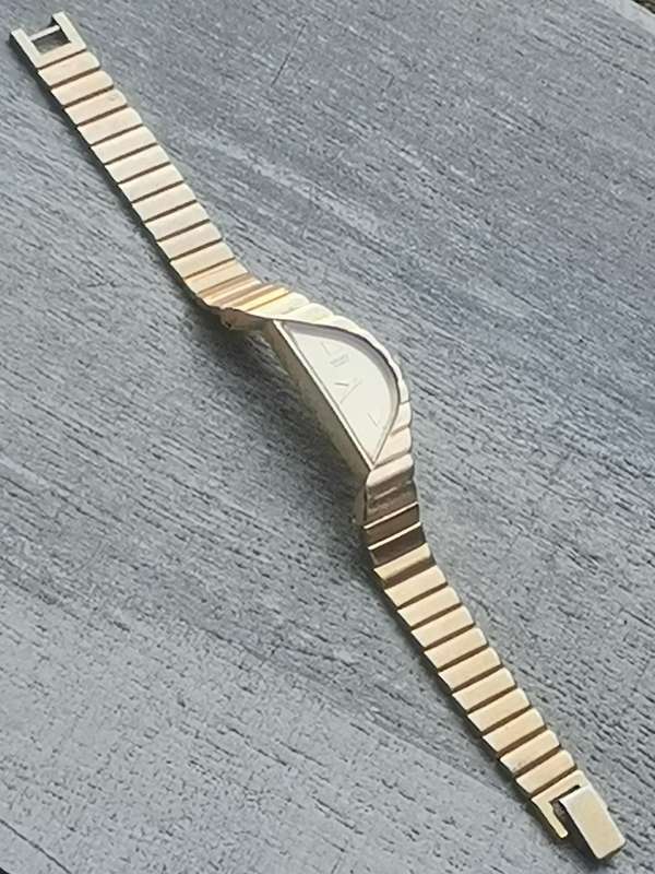 LADIES GOLD SEIKO WATCH IN EXCELLENT WORKING CONDITION