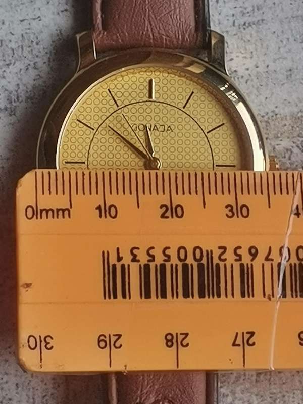 MENS VINTAGE GONAJA WATCH IN EXCELLENT WORKING CONDITION