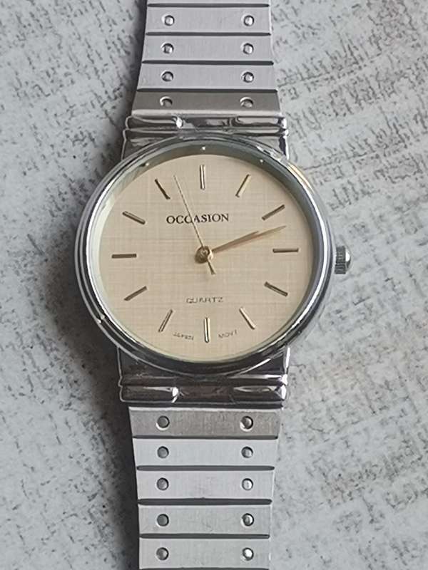MENS OCCASION STAINLESS STEEL WATCH IN EXCELLENT WORKING CONDITION
