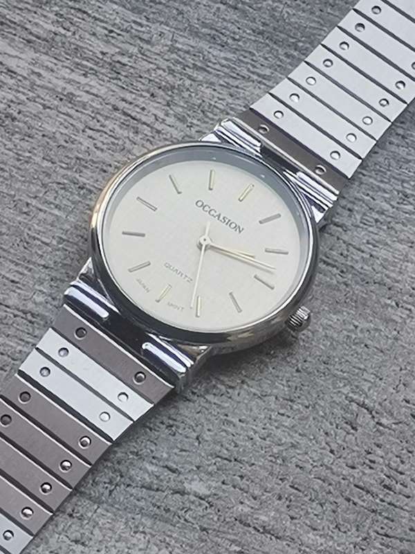 MENS OCCASION STAINLESS STEEL WATCH IN EXCELLENT WORKING CONDITION
