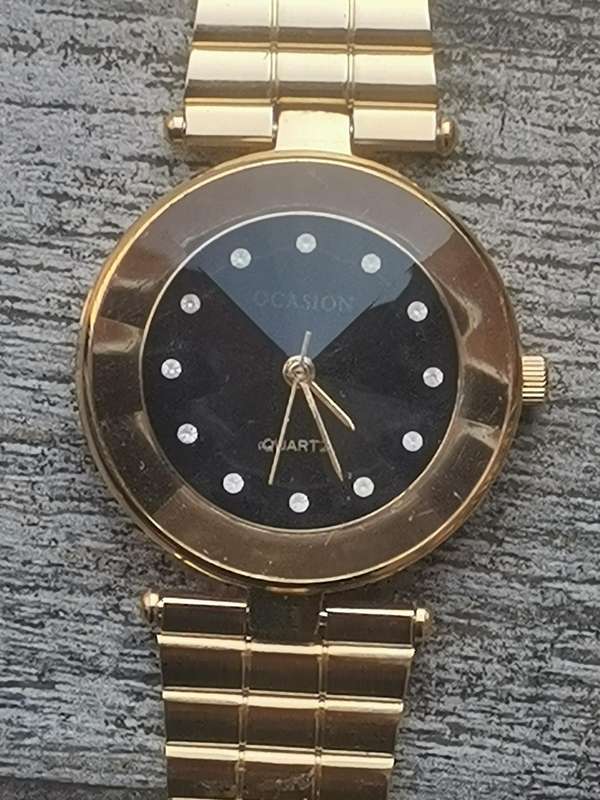LADIES GOLD OCCASION WATCH IN EXCELLENT WORKING CONDITION