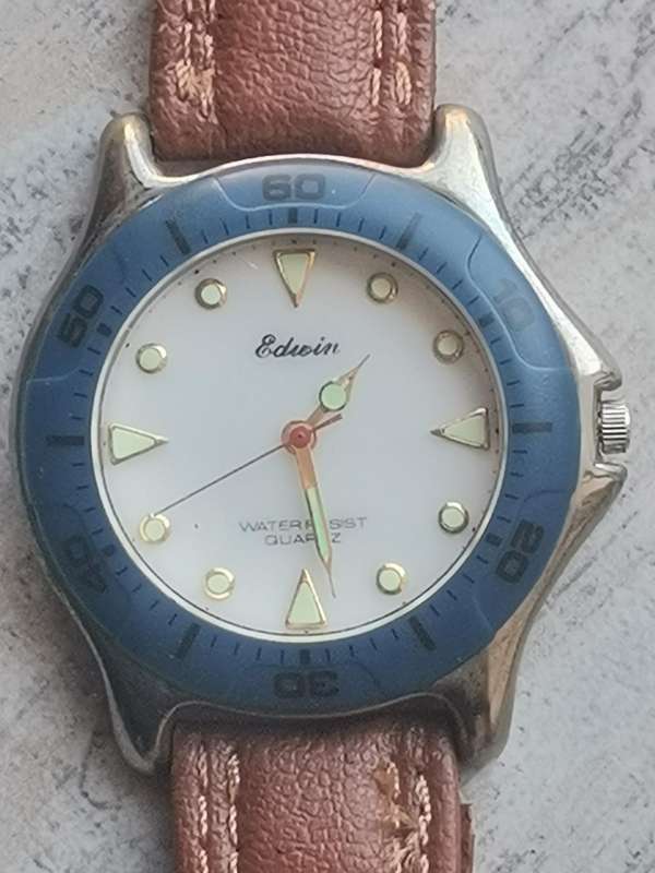 MENS VINTAGE EDWIN SPORTS WATCH IN EXCELLENT WORKING CONDITION