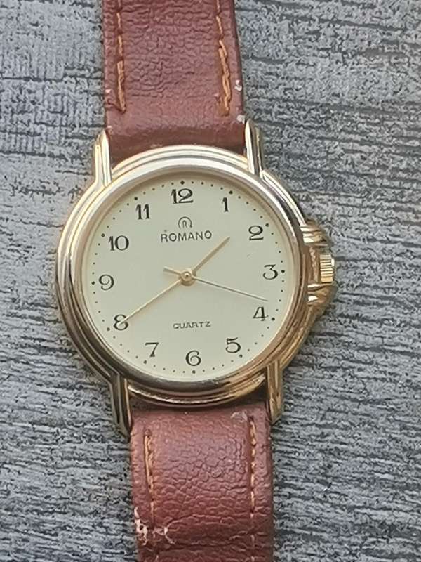 MENS VINTAGE ROMANO GOLD PLATED WATCH IN EXCELLENT WORKING CONDITION