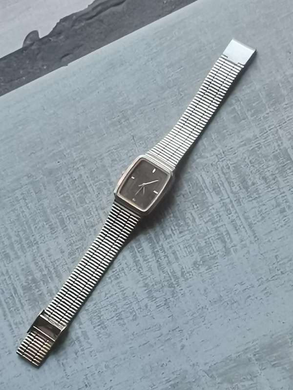 MENS POISE WATCH IN EXCELLENT WORKING CONDITION