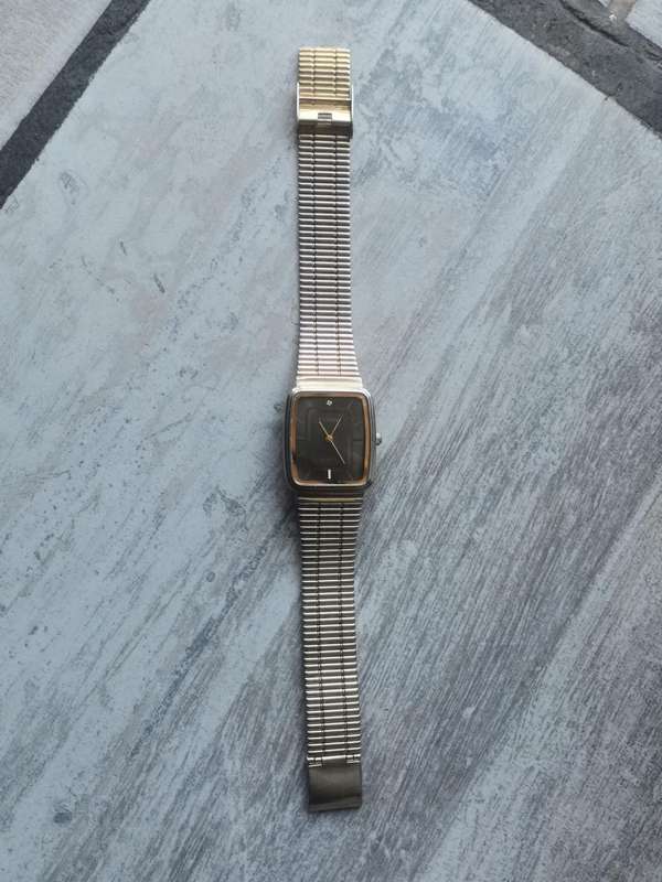 MENS POISE WATCH IN EXCELLENT WORKING CONDITION