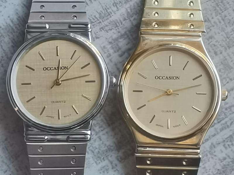 MENS OCCASION GOLD AND SILVER WATCH SET IN EXCELLENT WORKING CONDITION - BIDDING FOR BOTH