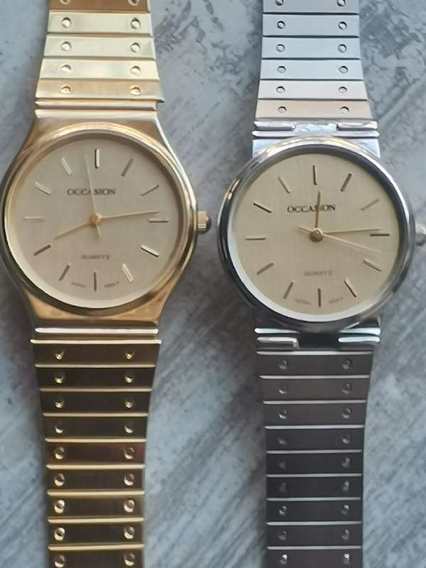 MENS OCCASION GOLD AND SILVER WATCH SET IN EXCELLENT WORKING CONDITION - BIDDING FOR BOTH