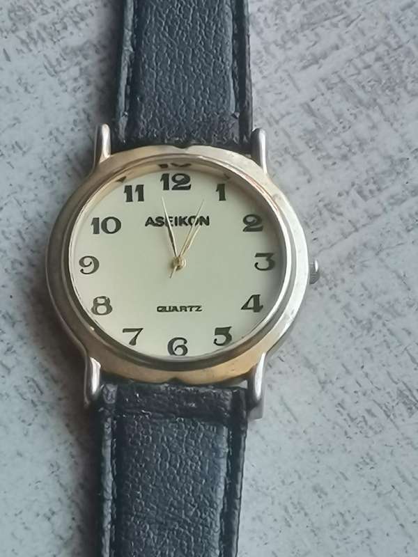 MENS ASEIKON WATCH IN EXCELLENT WORKING CONDITION