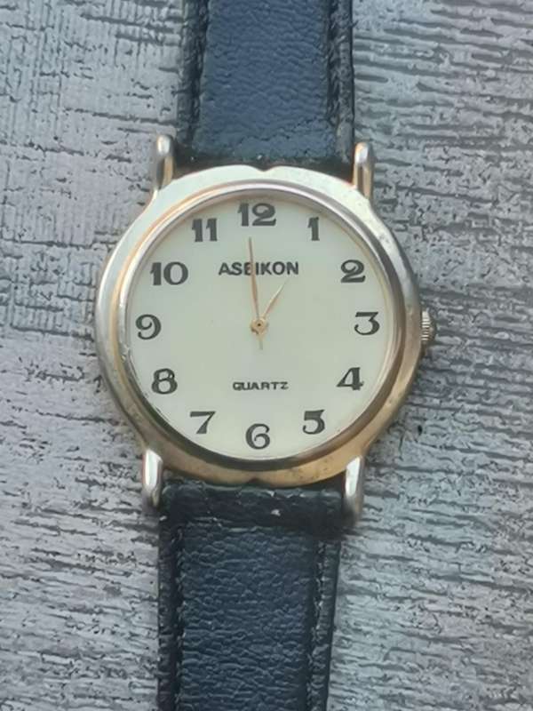 MENS ASEIKON WATCH IN EXCELLENT WORKING CONDITION