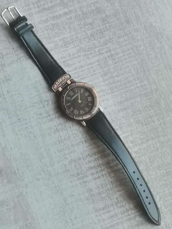 MENS OCASION WATCH IN EXCELLENT WORKING CONDITION