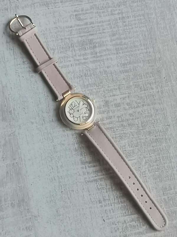 LADIES POISE WATCH IN EXCELLENT WORKING CONDITION